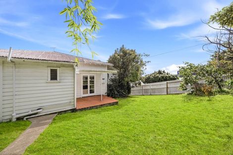 Photo of property in 27a Lloyd Avenue, Mount Albert, Auckland, 1025