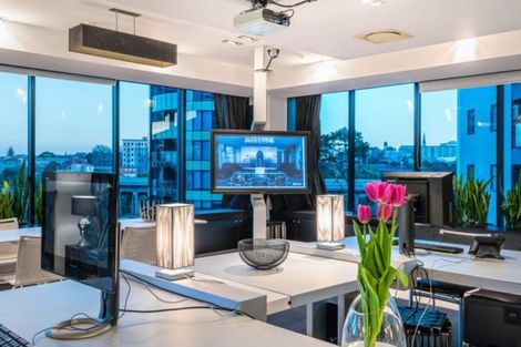 Photo of property in 3a/2 Saint Martins Lane, Grafton, Auckland, 1010