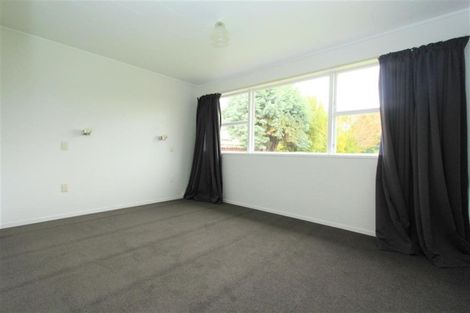 Photo of property in 16 Pickering Crescent, Chedworth, Hamilton, 3210