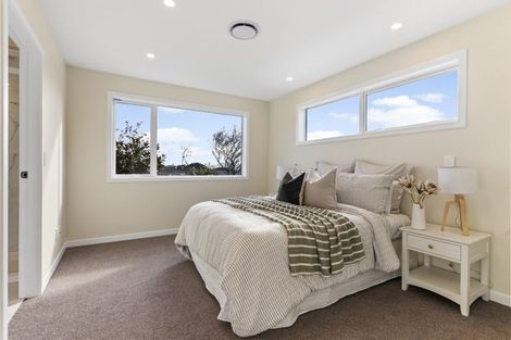 Photo of property in 1 Pinnacle Street, Seatoun, Wellington, 6022