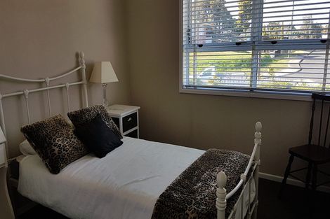 Photo of property in 2 Staines Avenue, Mangere East, Auckland, 2024