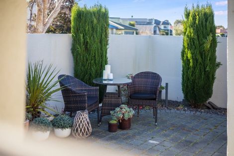 Photo of property in 12 Avion Terrace, Raumati Beach, Paraparaumu, 5032