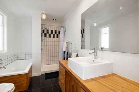 Photo of property in 25a Bond Street, Hamilton East, Hamilton, 3216