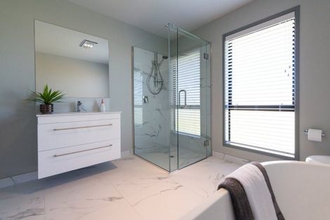 Photo of property in 23 Kara Place, Richmond Heights, Taupo, 3330