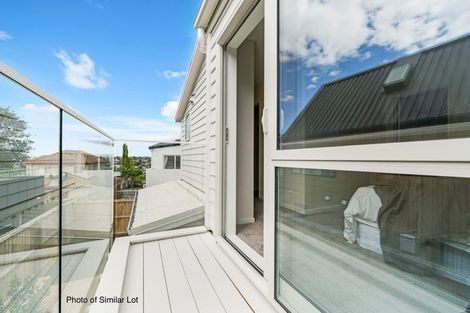 Photo of property in 6c Law Street, Torbay, Auckland, 0630