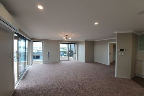 Photo of property in 49a Torkar Road, Clarks Beach, 2122