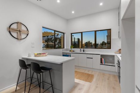Photo of property in 937c Whangaparaoa Road, Manly, Whangaparaoa, 0930