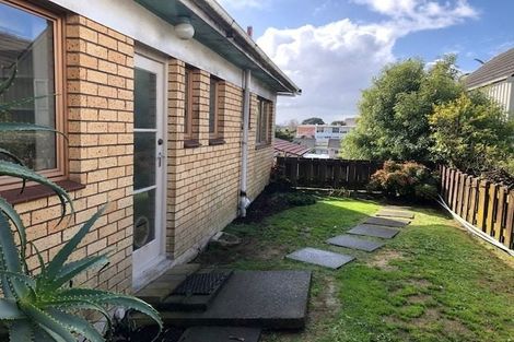 Photo of property in 2/12 Wood Street, Papakura, 2110