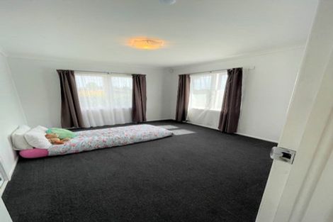 Photo of property in 25 Portadown Avenue, Pakuranga Heights, Auckland, 2010