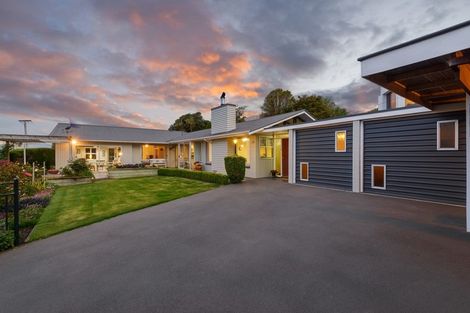 Photo of property in 227 Mount Pleasant Road, Mount Pleasant, Christchurch, 8081
