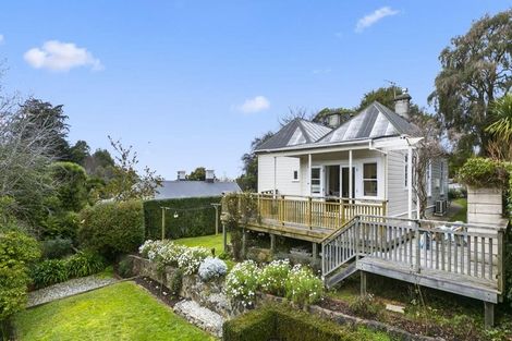 Photo of property in 11 Alison Crescent, Belleknowes, Dunedin, 9011