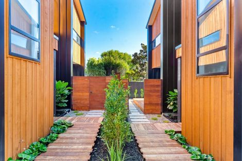 Photo of property in 7a Crete Avenue, Milford, Auckland, 0620