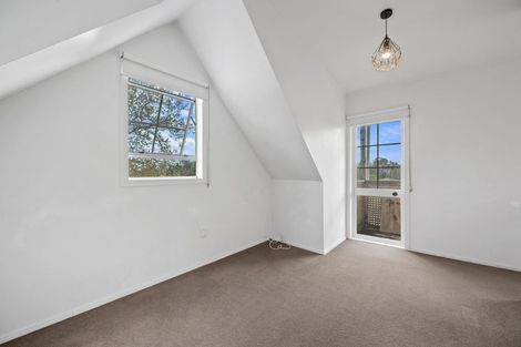 Photo of property in 37 Makiri Street, Helensville, 0800