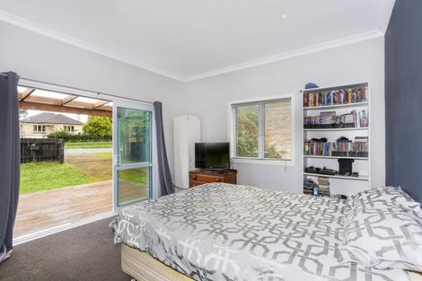Photo of property in 71 Helvetia Road, Pukekohe, 2120
