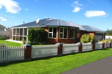 Photo of property in 15 Reid Avenue, Mosgiel, 9024