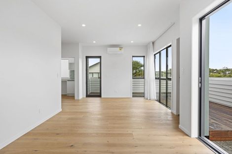 Photo of property in 6 Cranston Street, Torbay, Auckland, 0632