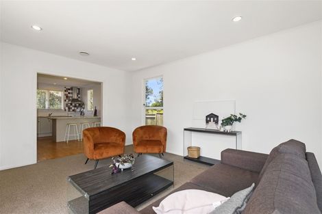 Photo of property in 87a Kawaha Point Road, Kawaha Point, Rotorua, 3010