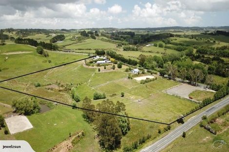 Photo of property in 25 Hull Road, Waitoki, Kaukapakapa, 0871