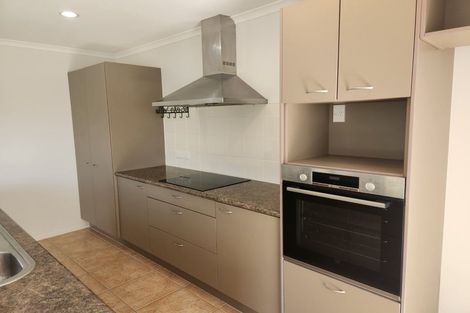 Photo of property in 360 One Tree Point Road, One Tree Point, 0118