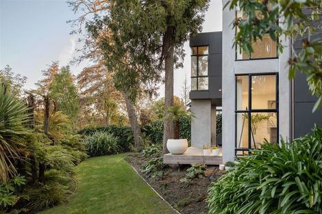 Photo of property in 100 Glandovey Road, Fendalton, Christchurch, 8052