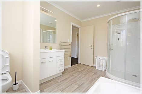 Photo of property in 5 Story Street, Foxton Beach, Foxton, 4815