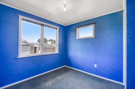 Photo of property in 28 Suther Street, Waverley, 4510