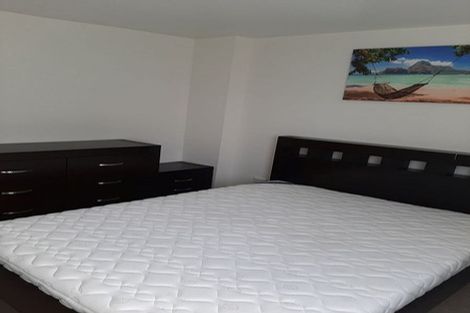 Photo of property in 2/1 Opito Way, East Tamaki, Auckland, 2013