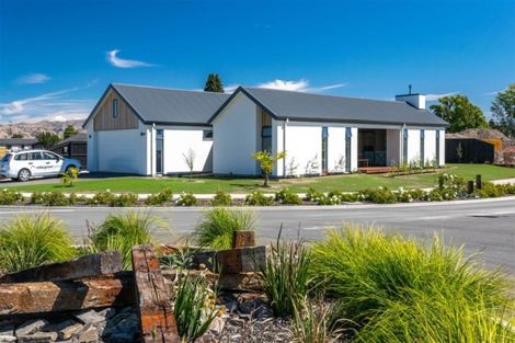 Photo of property in 17 Rose Manor Drive, Springlands, Blenheim, 7201