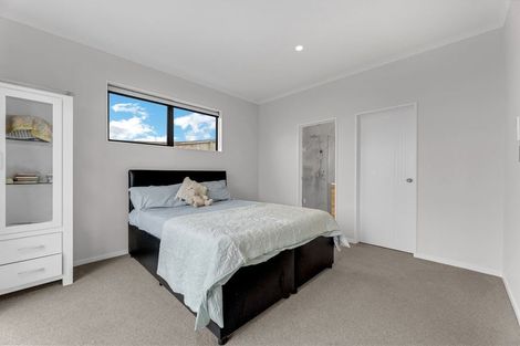 Photo of property in 4 Viv Green Place, Pokeno, 2402