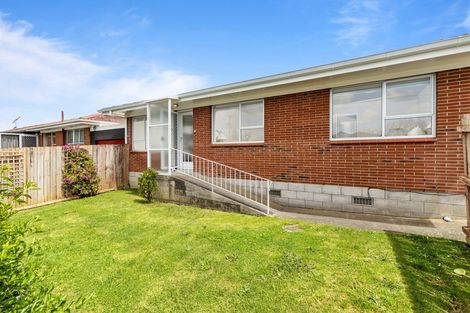 Photo of property in 2/2 Quebec Road, Milford, Auckland, 0620