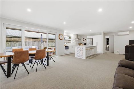 Photo of property in 292 Lakes Boulevard, Pyes Pa, Tauranga, 3112