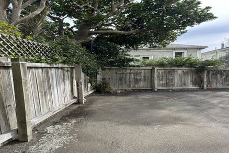 Photo of property in 7/4 Scarborough Terrace, Mount Victoria, Wellington, 6011