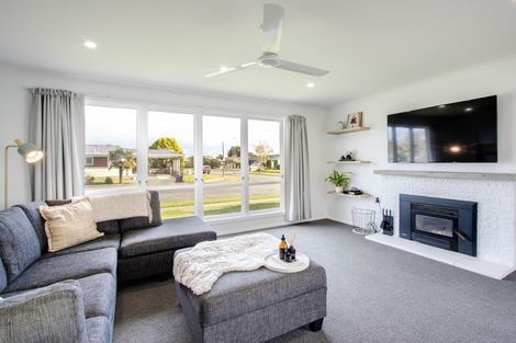 Photo of property in 1 Jellicoe Place, Tamatea, Napier, 4112