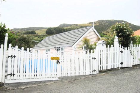 Photo of property in 53 Canterbury Street, Lyttelton, 8082