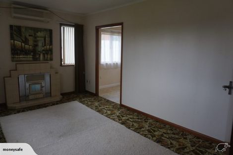 Photo of property in 14 Rogan Street, Mount Roskill, Auckland, 1041