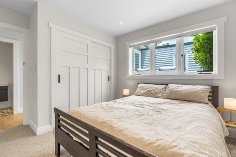 Photo of property in 136 Queen Street, Northcote Point, Auckland, 0627