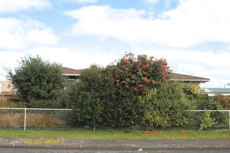 Photo of property in 27 Rollerson Street, Papakura, 2110