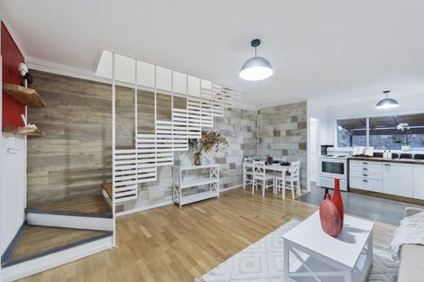 Photo of property in 7/108 West Coast Road, Glen Eden, Auckland, 0602