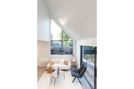 Photo of property in 2 Saint Martins Road, Saint Martins, Christchurch, 8022