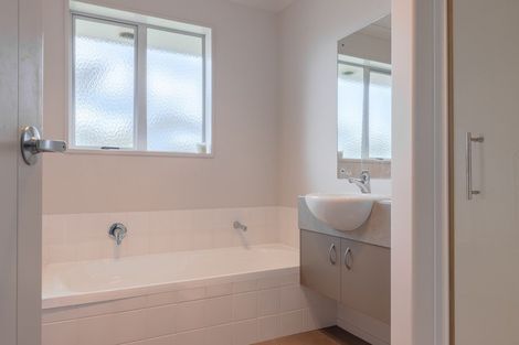 Photo of property in 29a Madison Street, Cambridge, 3434