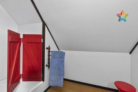 Photo of property in 17 Jacaranda Grove, Maungaraki, Lower Hutt, 5010