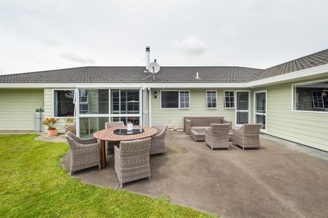 Photo of property in 130 Parewanui Road, Bulls, 4894