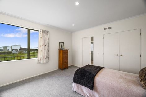 Photo of property in 24 Harvey Street, Waipahihi, Taupo, 3330