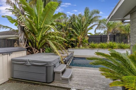 Photo of property in 21 Ratanui Road, Paraparaumu, 5032