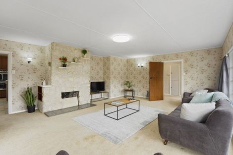 Photo of property in 21 Hall Grove, Ebdentown, Upper Hutt, 5018