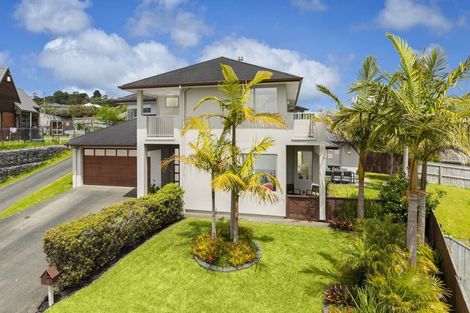 Photo of property in 23 George Deane Place, Greenhithe, Auckland, 0632