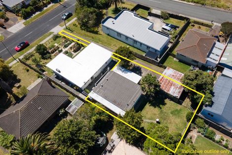 Photo of property in 2/24 Newington Road, Henderson, Auckland, 0612