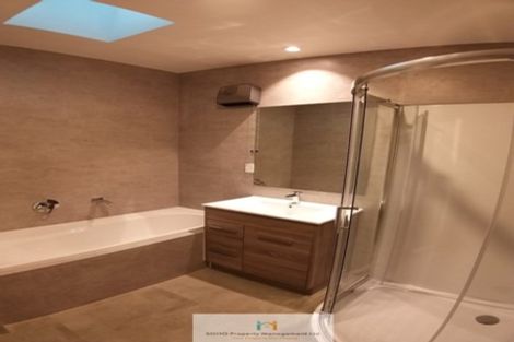 Photo of property in 16/5 Perekia Street, Albany, Auckland, 0632