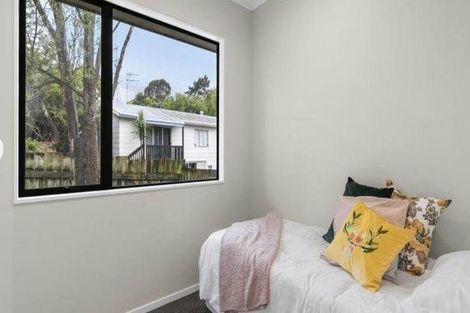Photo of property in 99 Kemp Road, Massey, Auckland, 0614
