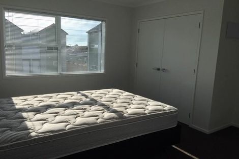 Photo of property in 8/10 Burrows Place, Frankton, Hamilton, 3204